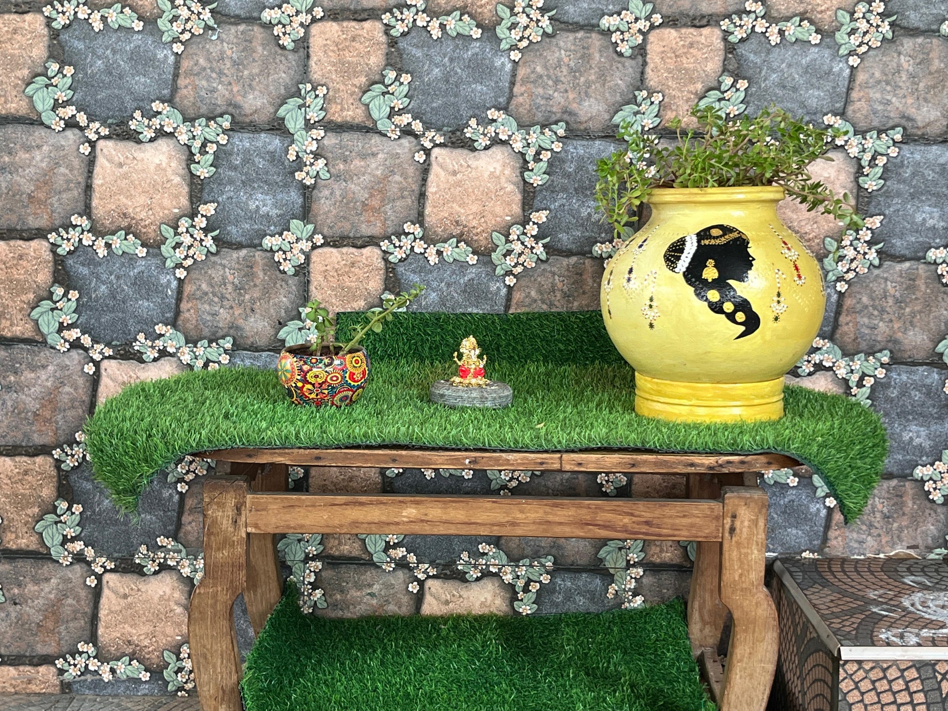 Handpainted Terracotta Pot – Ethnic Lady Design (Yellow)