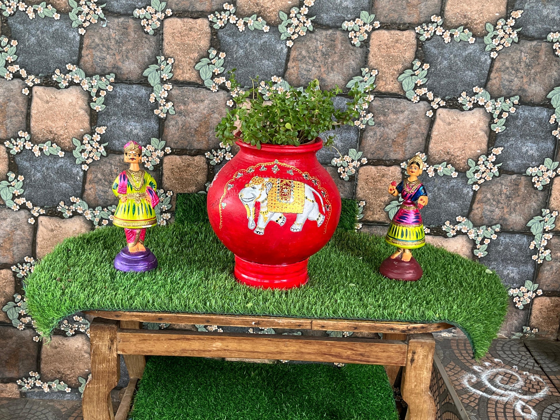 Hand-Painted Terracotta Pot with Elephant Art – Red