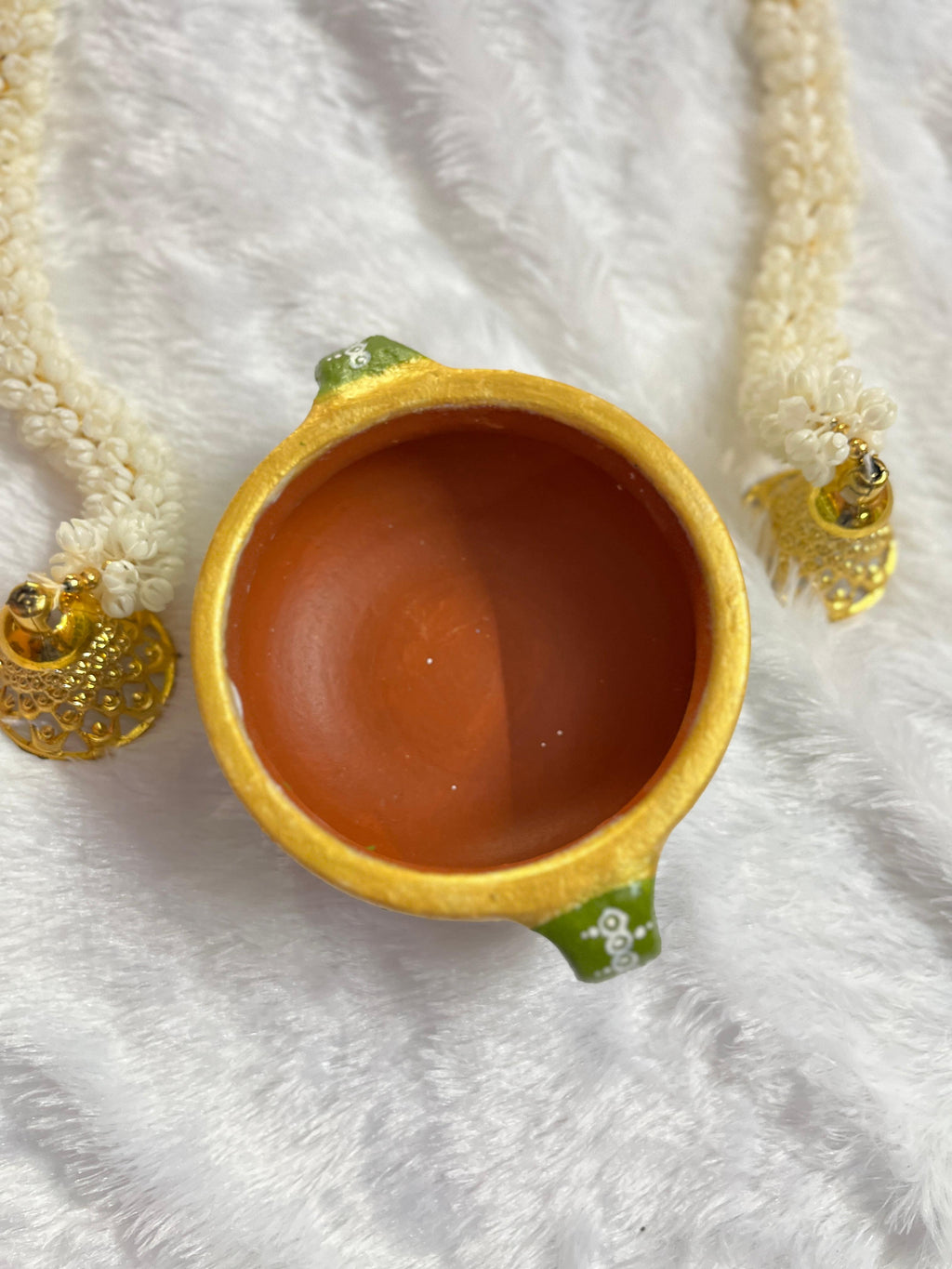 “Heritage Glow” South Indian Handpainted Uruli