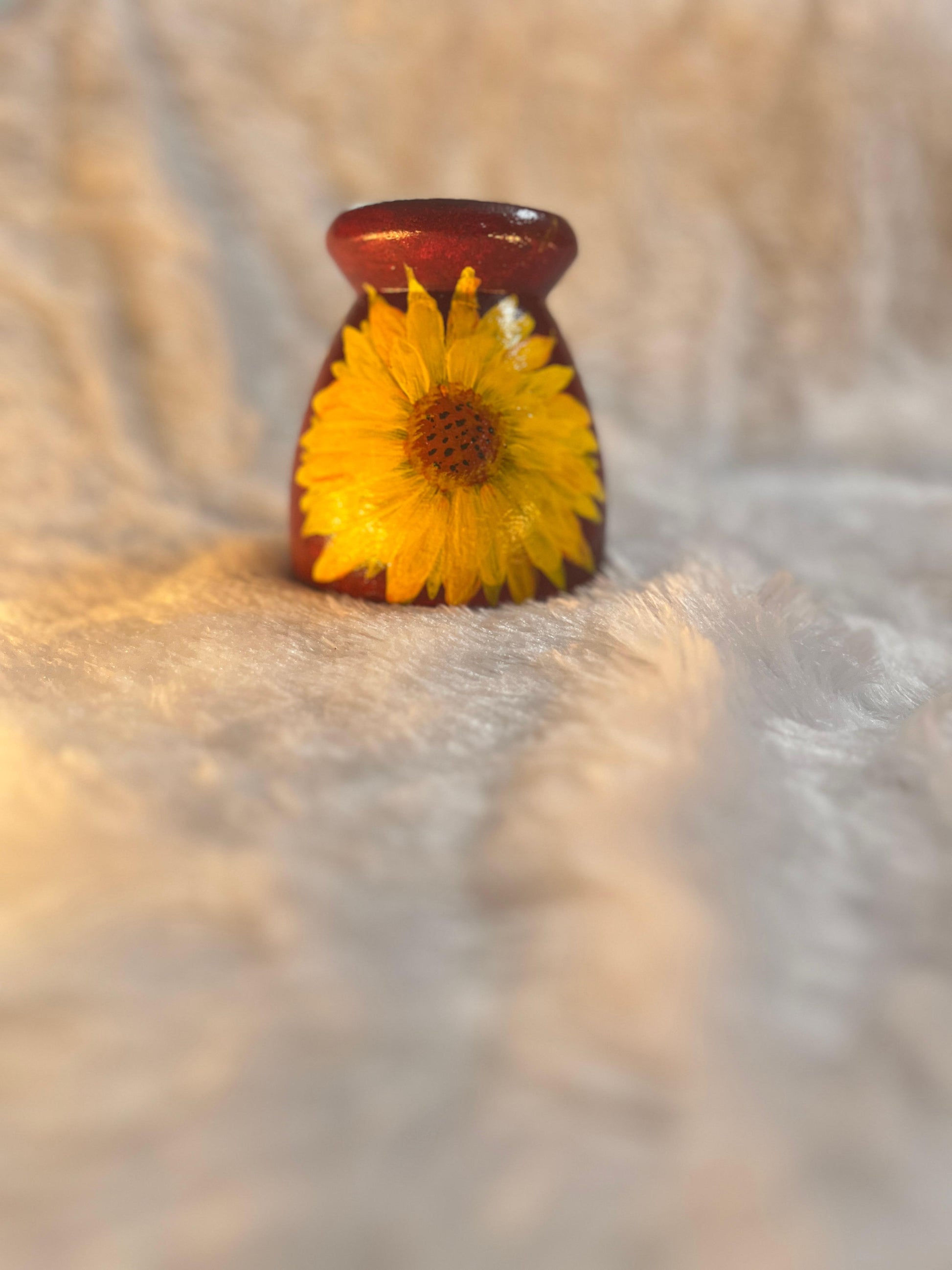 “Golden Bloom” Hand-Painted Sunflower Terracotta Lamp Holder