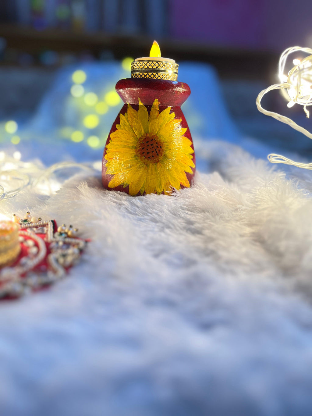 “Golden Bloom” Hand-Painted Sunflower Terracotta Lamp Holder