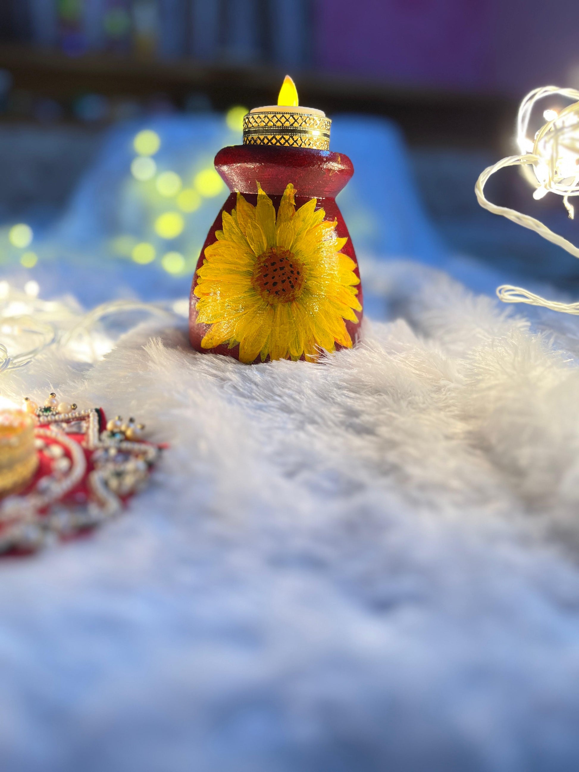 “Golden Bloom” Hand-Painted Sunflower Terracotta Lamp Holder